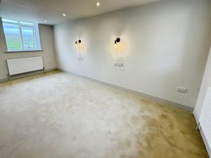 Photo 19- click for photo gallery